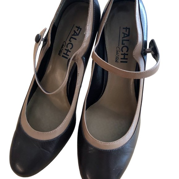 VINTAGE - Designer Mary Janes - Carlos Falchi - Picture 2 of 4